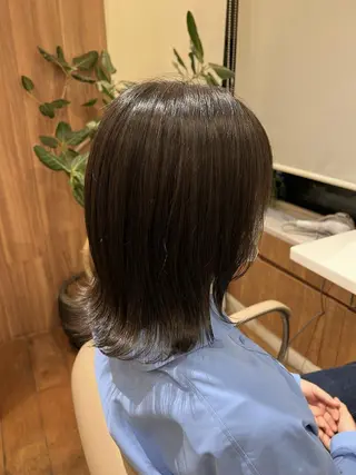 ミディアム カラー カワハラ ヒナコのヘアスタイル