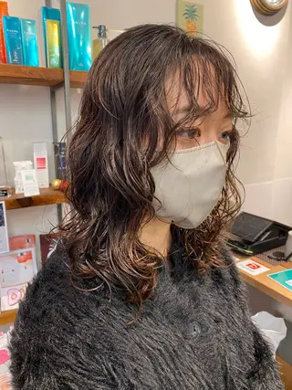セミロング パーマ ナチュラルヘア🫧 ナナミのヘアスタイル