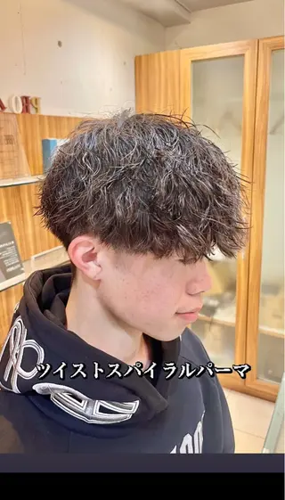 ショート パーマ メンズ 【パーマ特化美容師】 🔥Yoshiyaのヘアスタイル