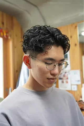 パーマ メンズ 関 晃哉のヘアスタイル