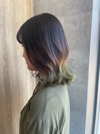 ミディアム 松本 美香のヘアスタイル