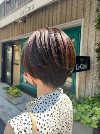 ショート カラー 艶くすみカラー /縮毛/川添桃花のヘアスタイル