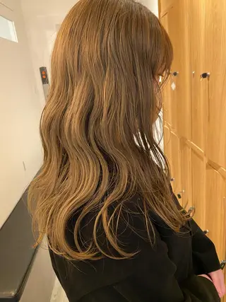 ミディアム カラー 砂原 ひよりのヘアスタイル