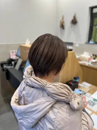 ショート カラー 山口 玖瑠美のヘアスタイル