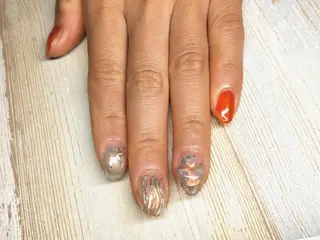 ミディアム ネイル T&A nailのネイルデザイン