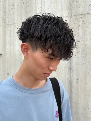 パーマ メンズ 前田 匡蔵のヘアスタイル