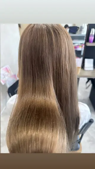 ロング カラー 𝑴𝒐𝒓𝒊‎‪ /髪質改善/艶髪🖤のヘアスタイル