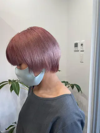 カラー ミルクティー× グレージュMOMOのヘアスタイル