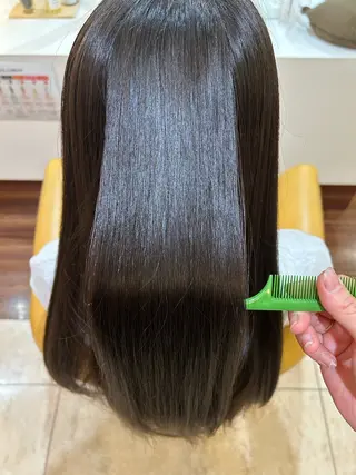 ロング 古賀 愛美のヘアスタイル