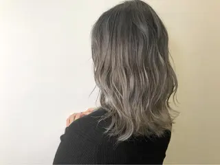 ミディアム カラー メンズ レイヤー ウルフ 弓木啓輔のヘアスタイル