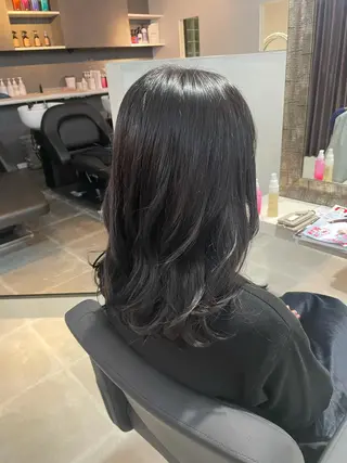 ロング カラー いけだ　ひかり ハイライトくびれヘアのヘアスタイル