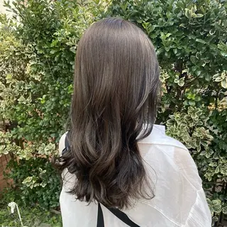 セミロング カラー YUMEKA🩶/ 透明感カラー🥣のヘアスタイル