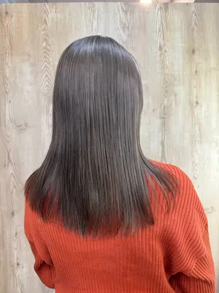 セミロング カラー reeed konnoのヘアスタイル
