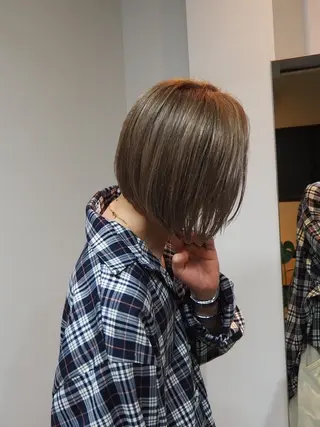 カラー ボブ/くびれショート モデル募集中cocoのヘアスタイル