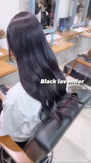 ロング カラー 透明感ハイトーン🦄 キラ🌈のヘアスタイル