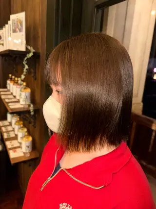 ミディアム カラー 井上 莉緒のヘアスタイル