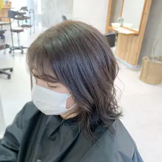 ミディアム 佐々木  まゆかのヘアスタイル