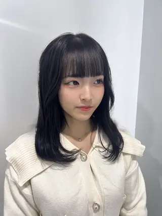 セミロング カラー 暗髪🩶ラベンダー/ ブルー/ユウナ🤍のヘアスタイル