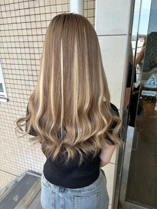 ロング 坂野 結子のヘアスタイル