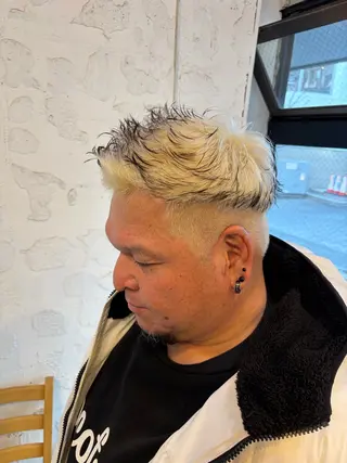 カラー メンズ ダブルカラー寒色系 ボリューム改善ハヤトのヘアスタイル