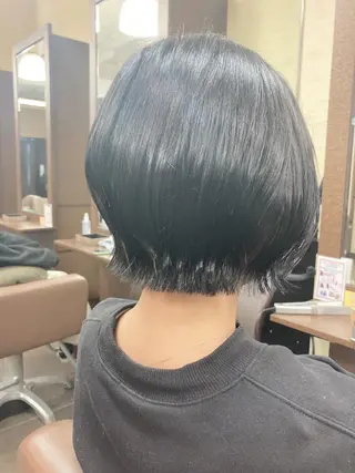 ショート カラー 🌟東銀座マンツーマ ン🌟タカナシのヘアスタイル