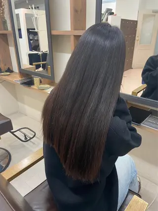 ロング 室谷 ゆりあのヘアスタイル