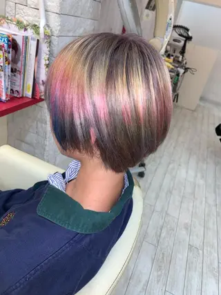 ショート カラー ヘアアレンジ 今村公介 ブリーチ特化、派手髪のヘアスタイル