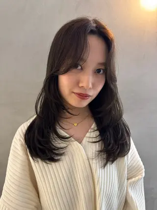 ロング 梅田/ハイトーン/ Juriのヘアスタイル