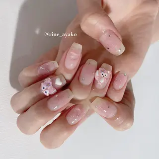 ネイル Rine 放出 (リネ)のネイルデザイン