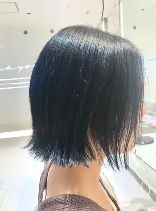 ショート カラー 加藤 憂のヘアスタイル