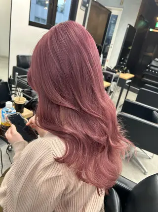 ミディアム カラー RYOSUKE ハイトーンのヘアスタイル