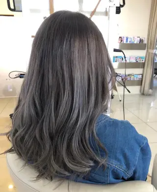 カラー SALOWIN栄 高須大貴のヘアスタイル