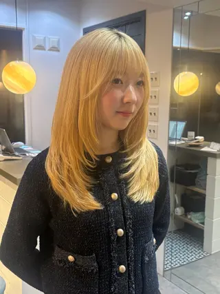 ロング 🌟デザインカラー 久保悠那のヘアスタイル