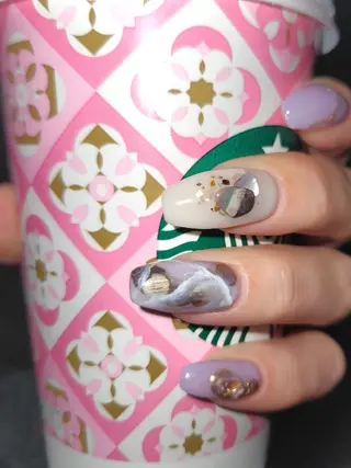 ネイル 八木 香澄のネイルデザイン