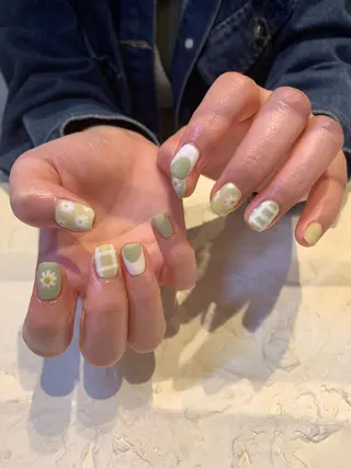 ネイル マキノ ユイのネイルデザイン