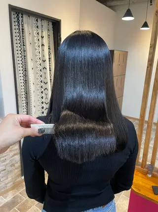 ロング カラー YUI/ ブリーチカラー🌷のヘアスタイル