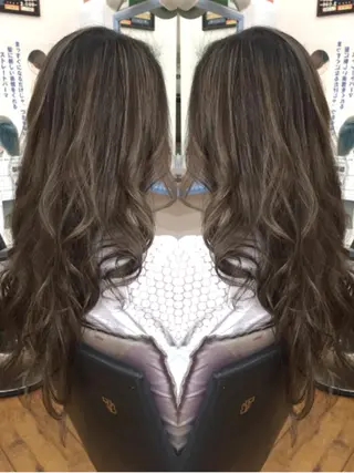 ロング カラー パーマ 三輪 太一のヘアスタイル