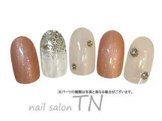 ネイル 中島 実穂のネイルデザイン