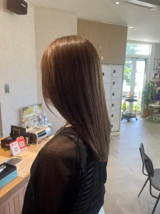 ロング カラー 本田 茜のヘアスタイル