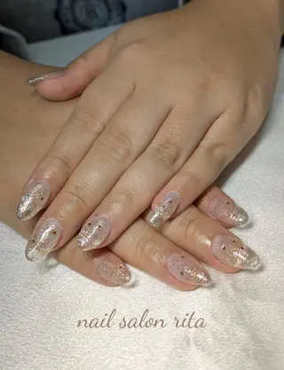 ネイル nail salon rita所属・柴田 理紗のネイルデザイン