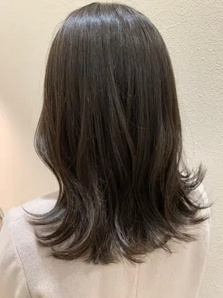 セミロング カラー hub hair レイヤー/透明感のヘアスタイル