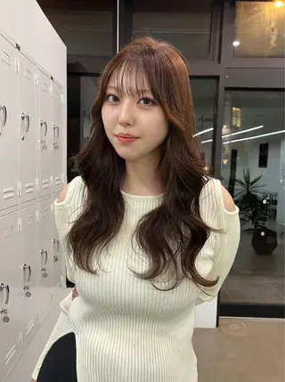 ロング XIA AIMIのヘアスタイル