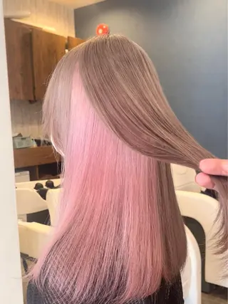 ロング カラー 市川 澪のヘアスタイル