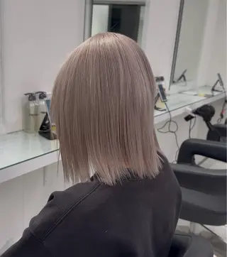 ロング カラー 透け上品ハイトーン 職人ゆうと🤍のヘアスタイル