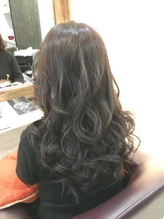 ロング カラー 松本 亮のヘアスタイル