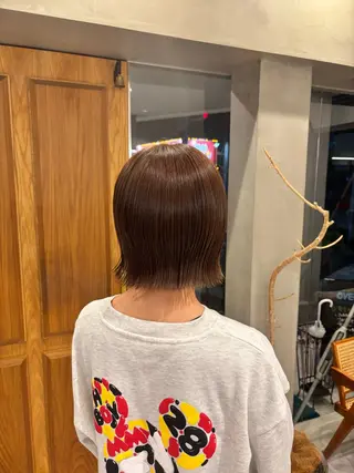 ミディアム エルロン 栢原のヘアスタイル