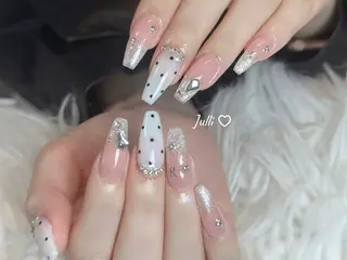 ネイル Julli NailStudioのネイルデザイン