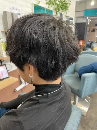 ショート イヤリングカラー Ai 浅草橋店のヘアスタイル