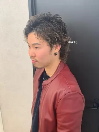 ショート カラー 臼井 真人のヘアスタイル