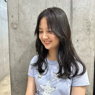 ロング カラー さとう あやかのヘアスタイル